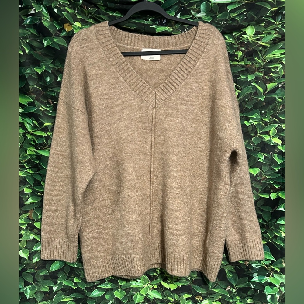 Loved + Adored V-Neck Slouchy Sweater Acrylic Blend Tan Women’s Medium